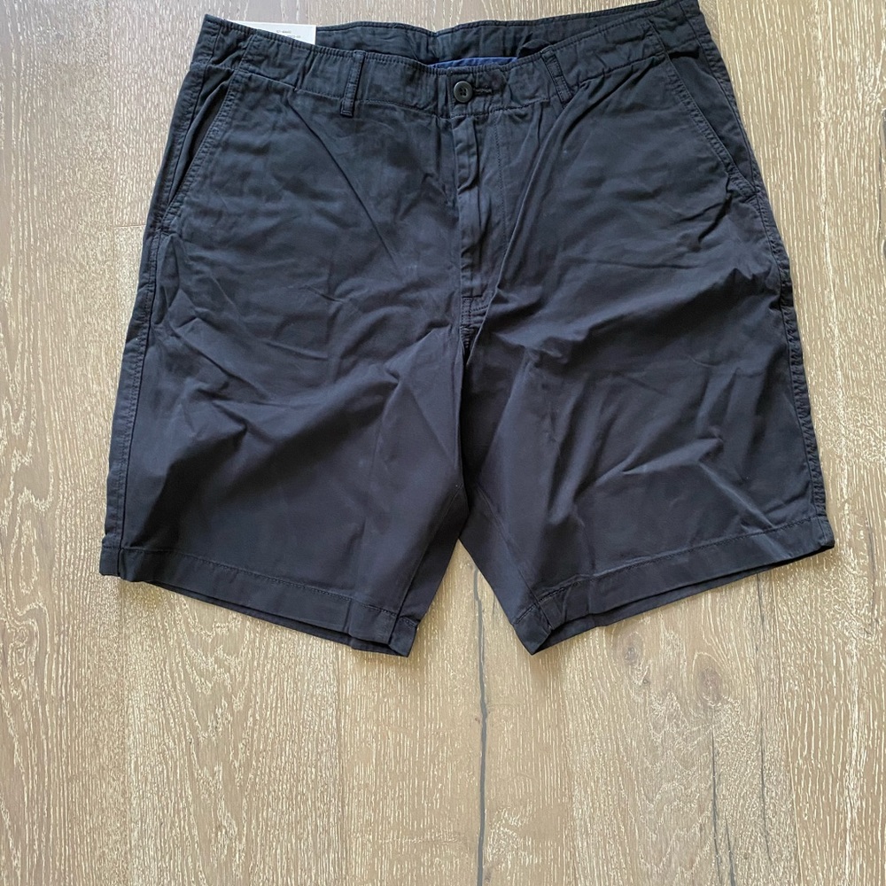 Uniqlo chino shorts in black - Picture 5 of 13